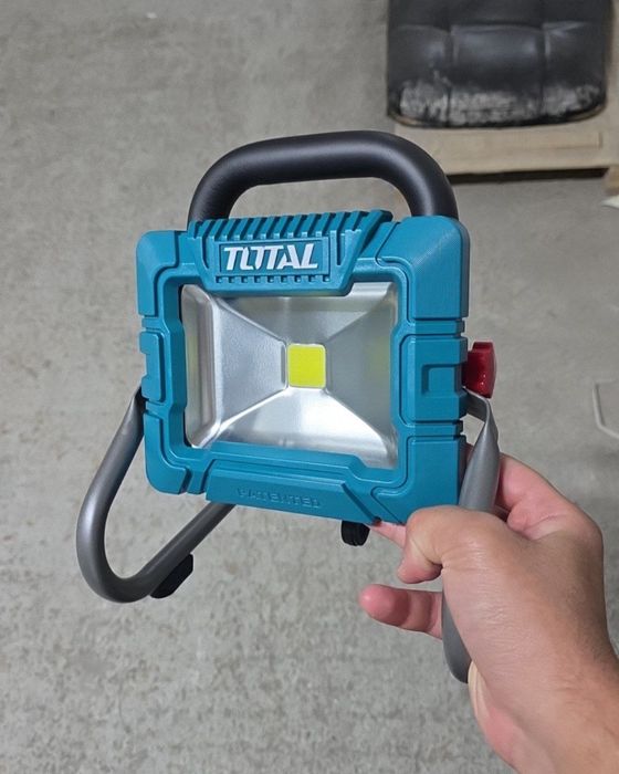 Прожектор светильник аккумуляторный фонарь biyoti