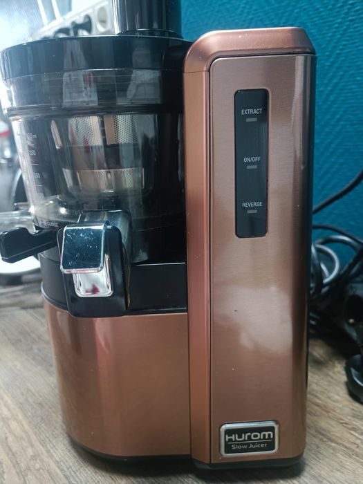 Vând storcător citrice profesional Hurom Slow Juicer Hurom