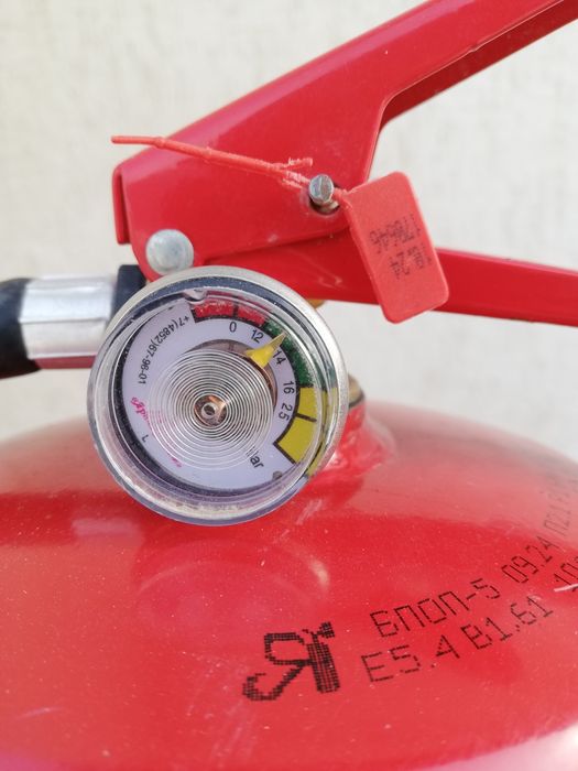 Огнетушитель порошковый