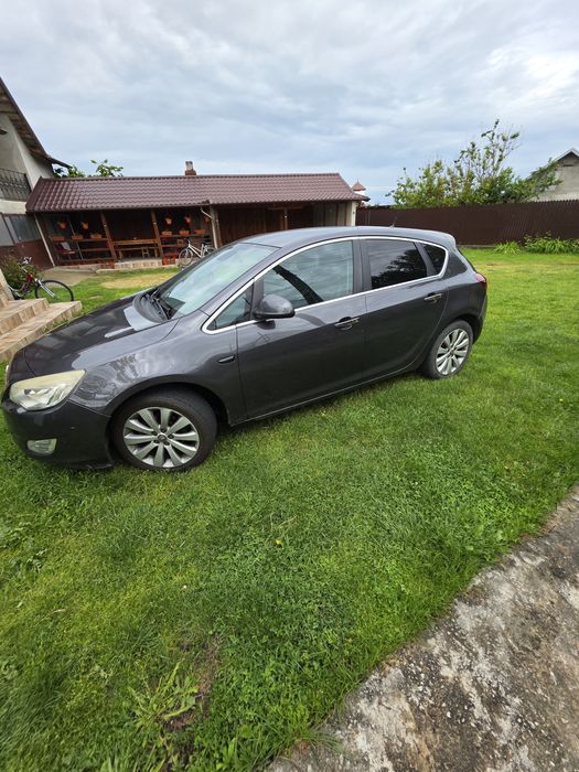 Opel astra J 2011 benzina 1.4