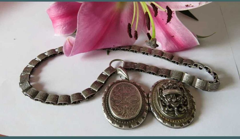 Vechi colier argint masiv cu pandant, Victorian