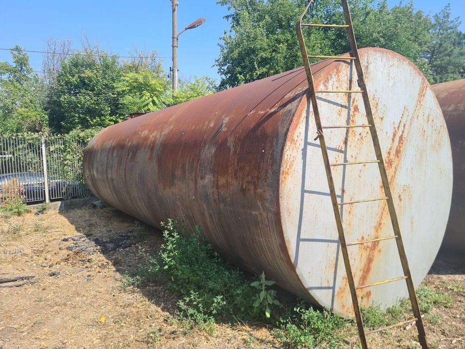 Продавам цистерна