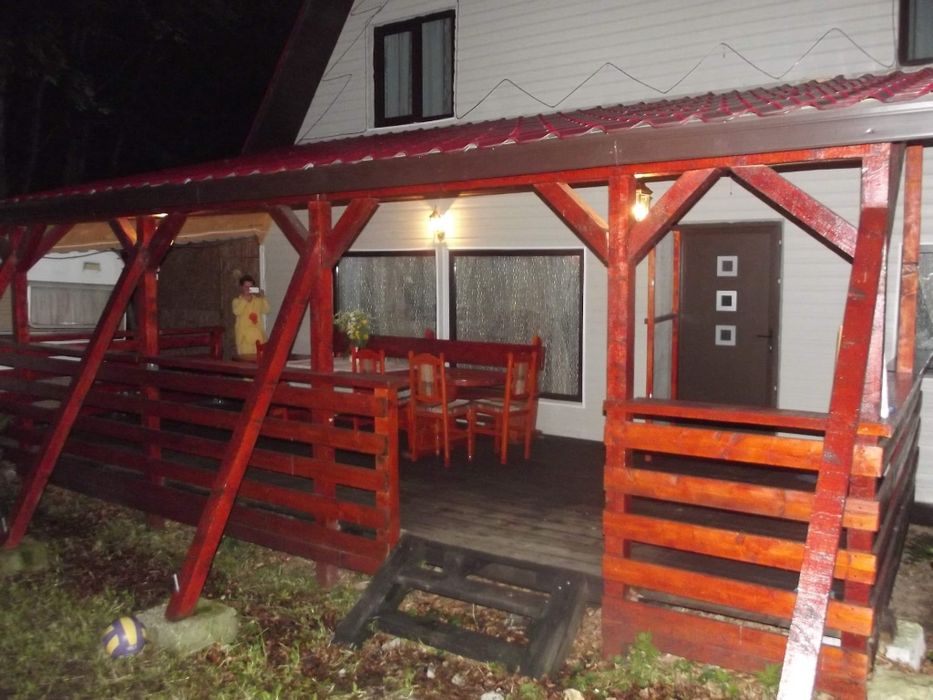 Cabana de vinzare
