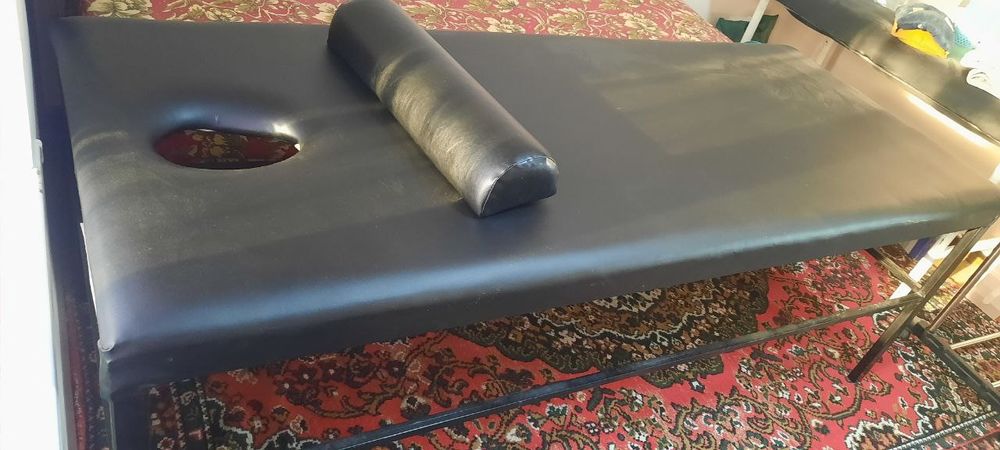 Кушетка ва массаж аппарат