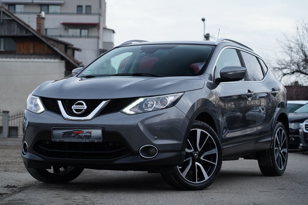 Nissan Qashqai 2015 1.6 Diesel  4x4 Tekna / Garantie 2 Ani motor cutie complet / Transport la domicliu / Rate doar cu buletinul / Revizie Ulei filtre
