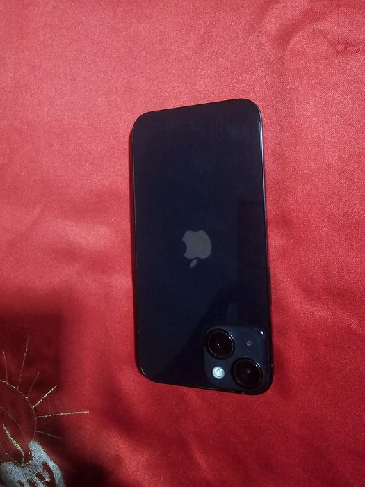 Vand iPhone 14 midnight