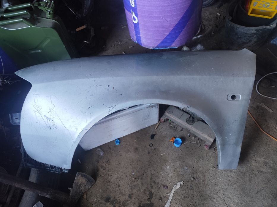 Продам крыло Ауди с5