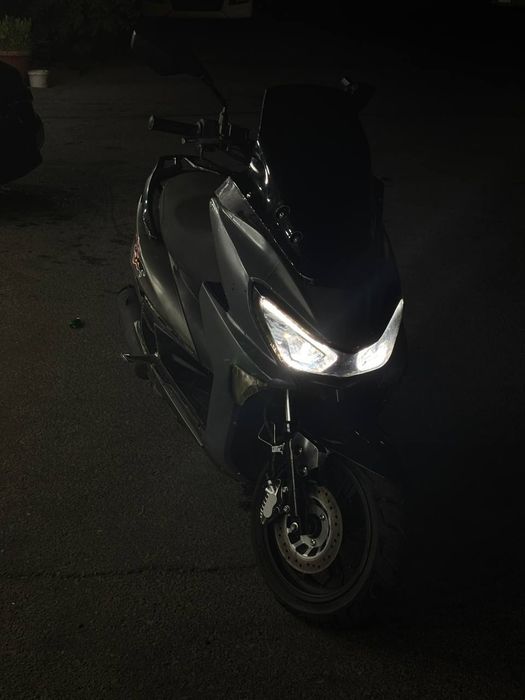 Продам скутер Tiger 150 кубов