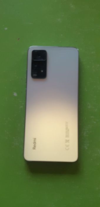 Redmi note 11 pro 8/128 talik 4 oy ishlatilgan karobka dakument