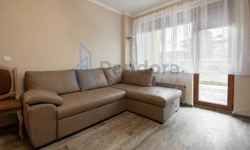 Дава се под наем Двустаен апартамент в София, Център - 77 кв.м за 580 € - Снимка #1