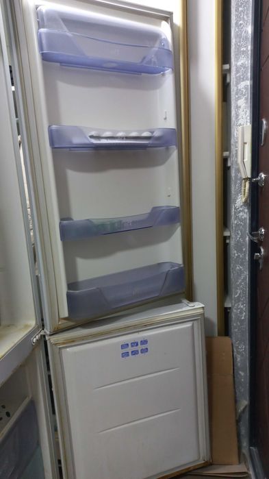 Холодильник Бирюса