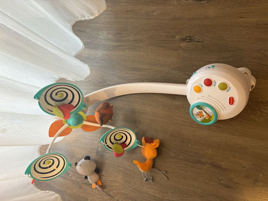 Carusel pentru patut bebelus Tiny Love, Teren Forestier