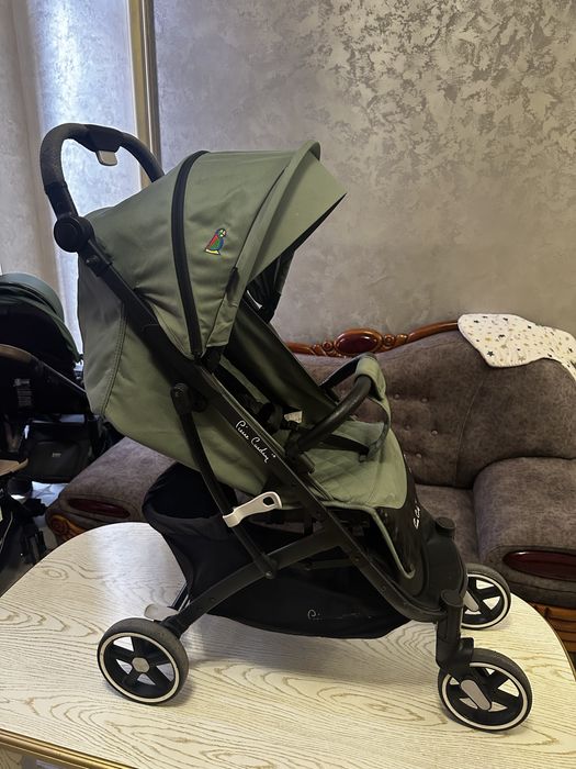 Kolyaska pierre cardin