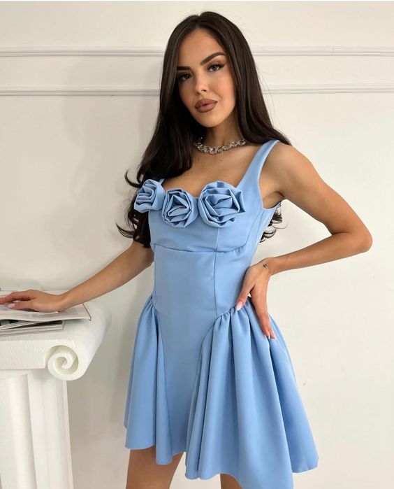 синя рокля с цветя LBD