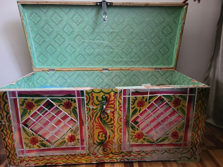 Продаетс сундук б/у