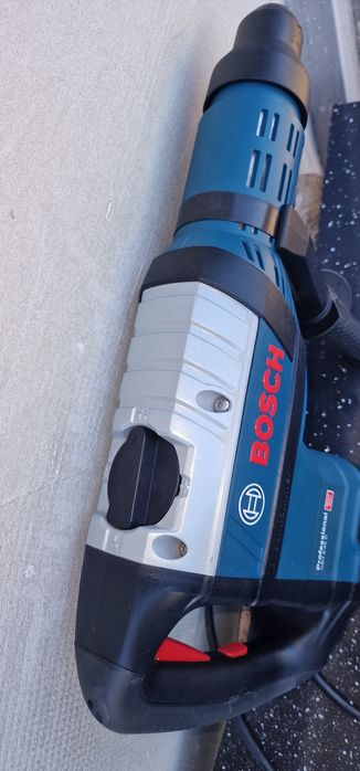 Bosch GBH 8-45  Nou nefolosit
