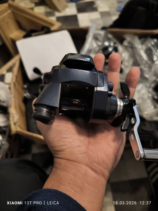 Vând mulineta electrica Daiwa