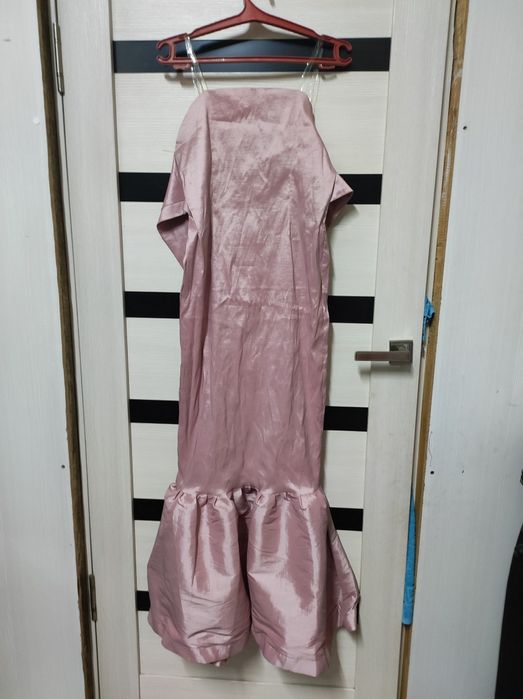 Платье вечерниее