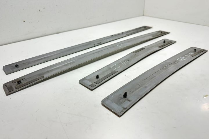 Ornamente praguri usi Mercedes-Benz E-Class W212