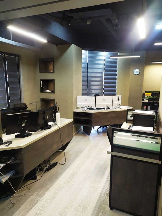 Продаётся Здание, Яккасарайский р-н, с арендатором