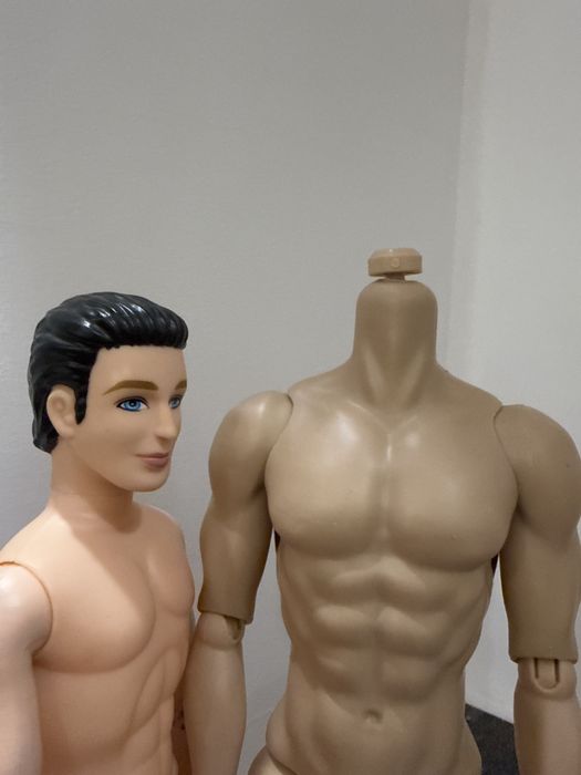 Кукла мужчина пластик