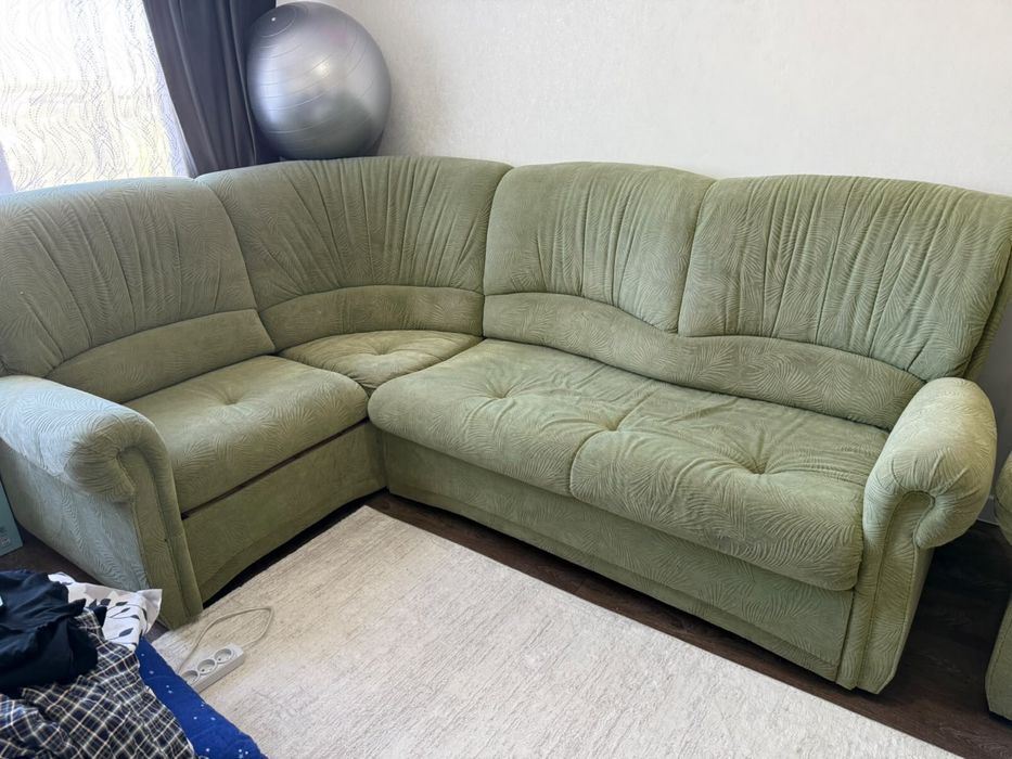 Продам диван раскладной с креслом