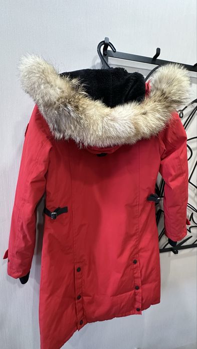 Пуховик женский, Canada Goose оригинал