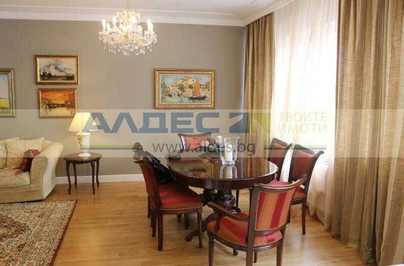 Дава се под наем Тристаен апартамент в София, Център - 150 кв.м за 2100 € - Снимка #6