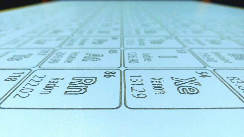 Donez, doar pentru o școală, Tabelul Periodic al Elementelor.