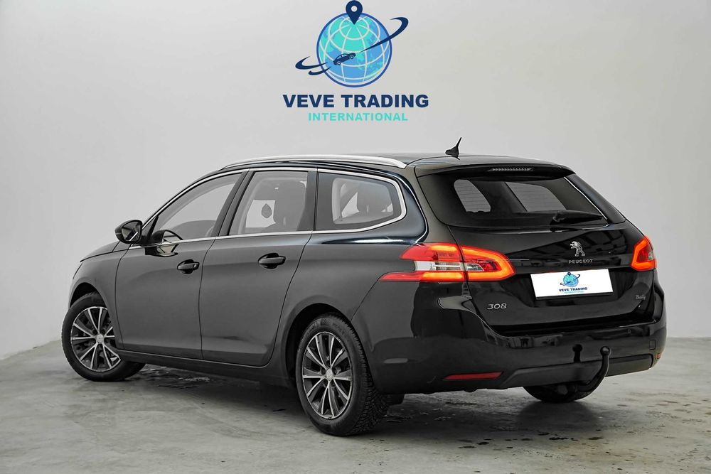 Peugeot 308 PANORAMIC 1.2 e-THP Allure 130 CP