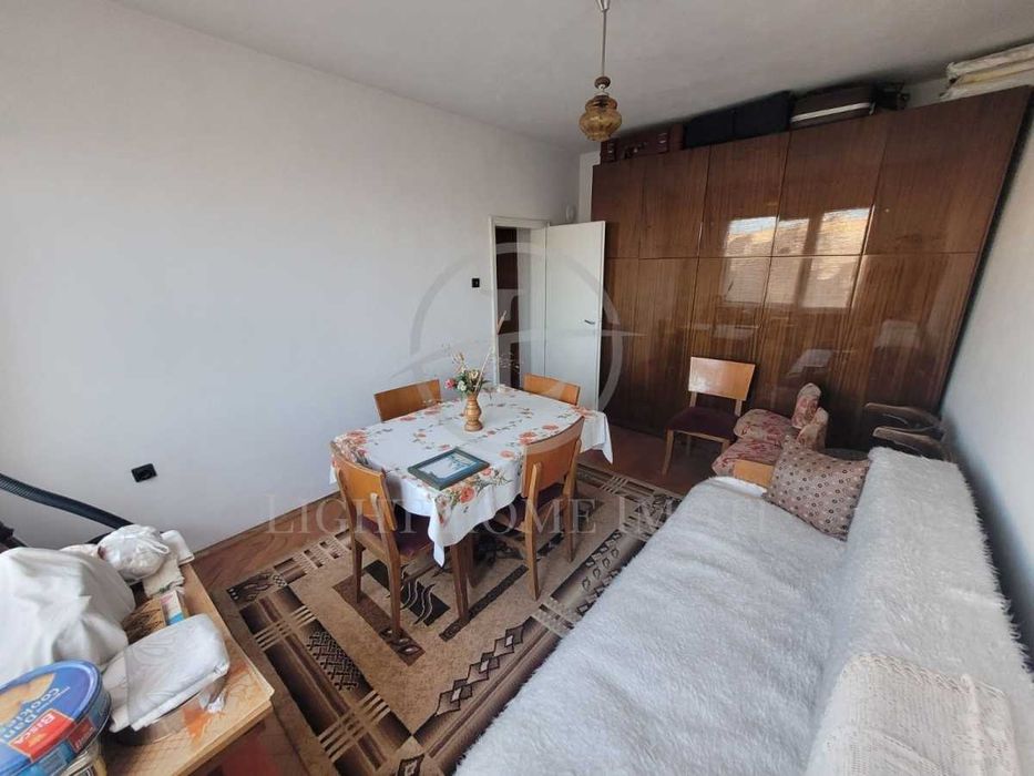 Продава се Тристаен апартамент в Пловдив, Кючук Париж - 85 кв.м за 720 €/кв.м - Снимка #7