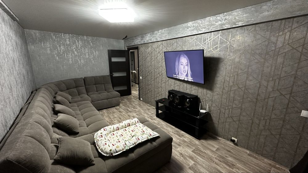 Продам 3х ком.кв. Школьная 58