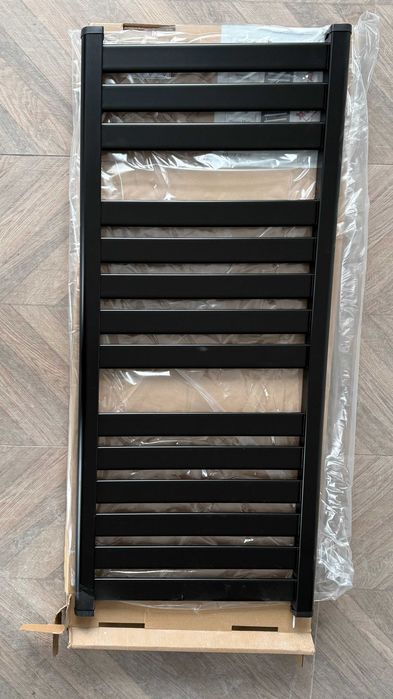 Лира за баня Crystal черен мат - Sodalite Straight Black Matt 1150x500, 488W