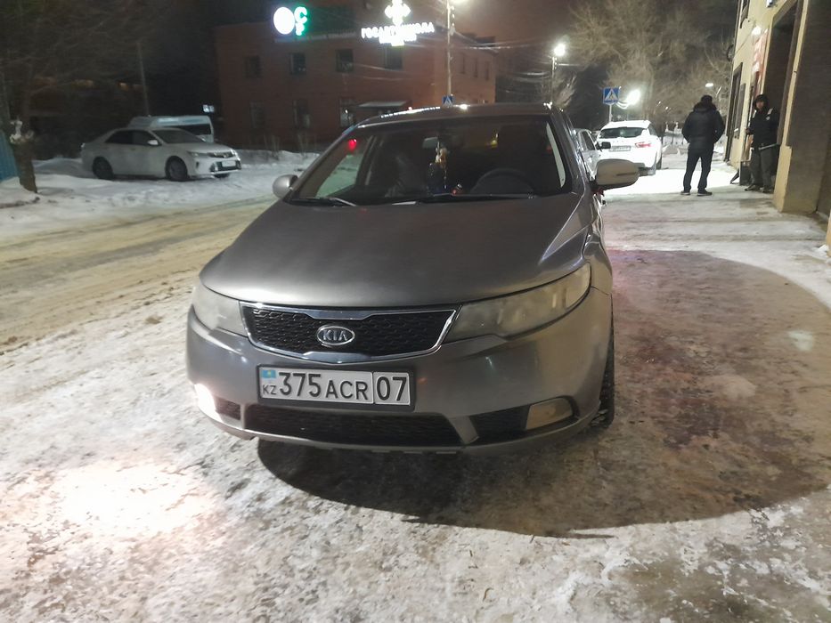 Кия церато 2012 Газ,бензин