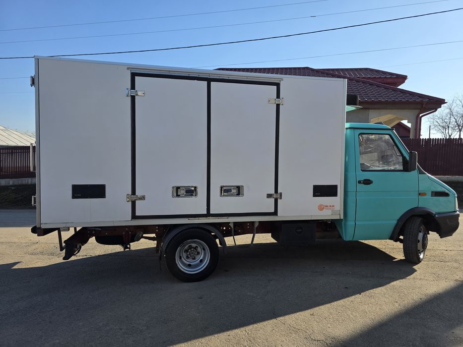 Cub frigorific functional 220 !!