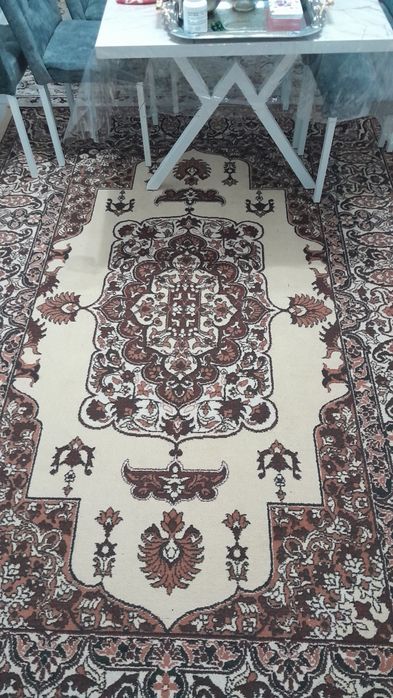 Коврый 2 де 3 размері