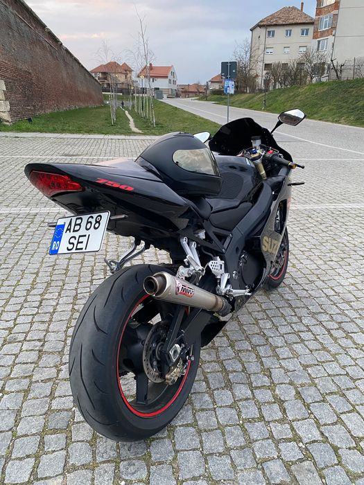 Suzuki GSXR 750