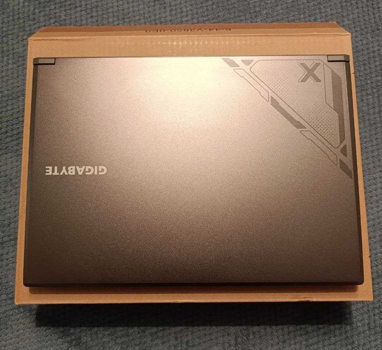 Продам Ноутбук GIGABYTE G6X