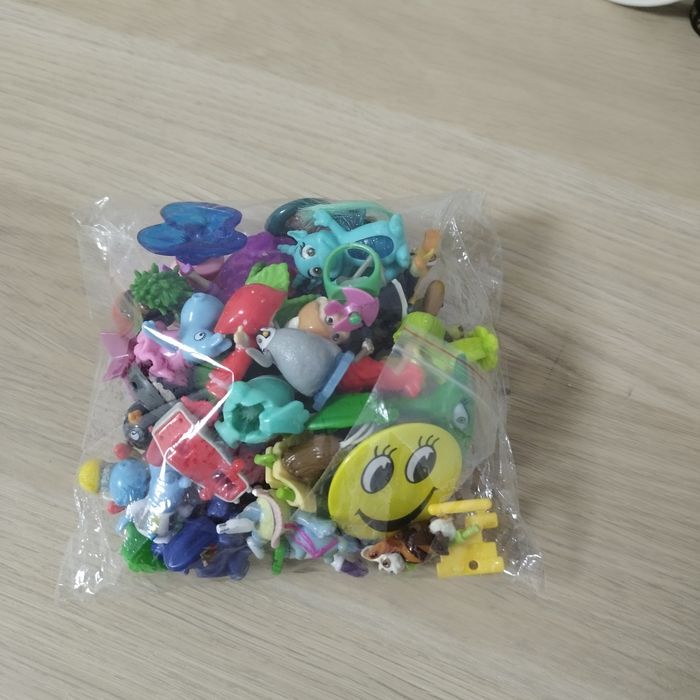 Киндер игрушки за всё!!!