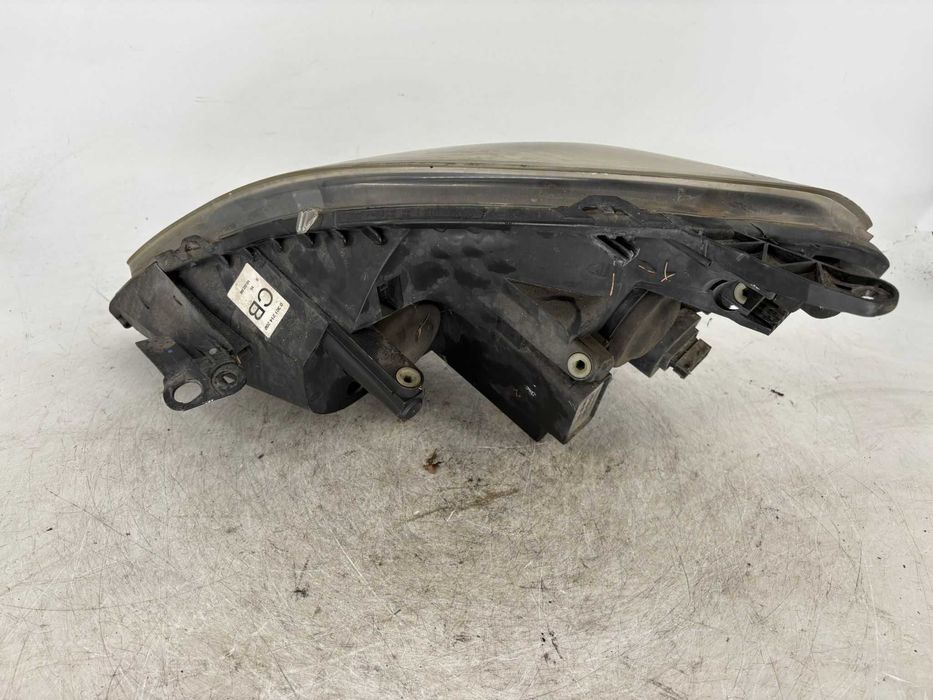 Far dreapta Opel Zafira B an 2006