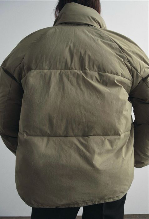 Продам куртку Zara