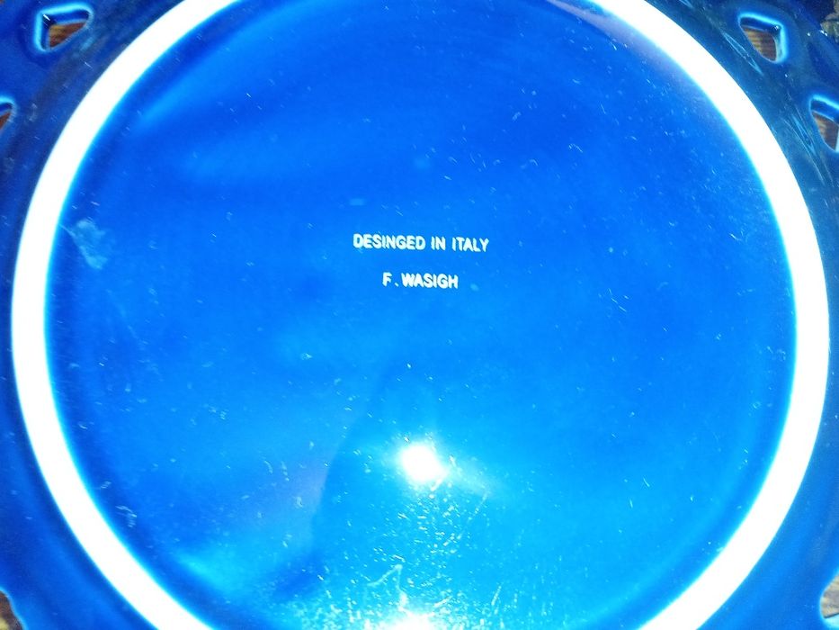 Красивый сервизный набор