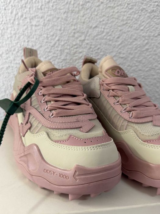 Adidasi OFF WHITE Odsy bej roz 40