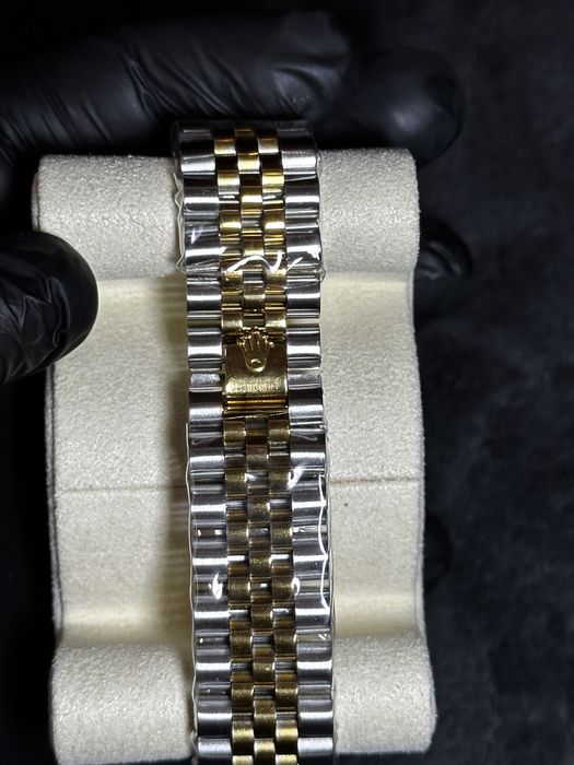 Rolex Datejust | Argintiu cu Auriu | 41 mm