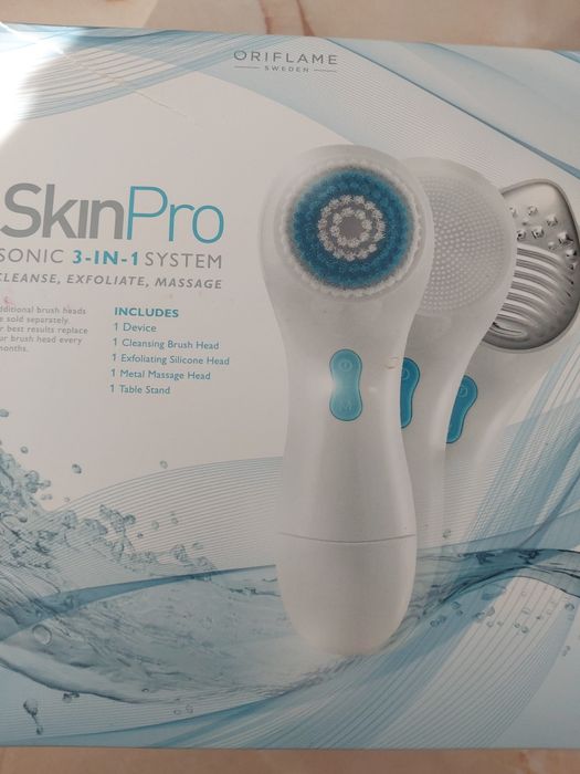 Массажер для лица Oriflame