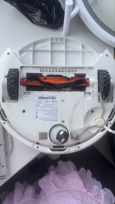 Продаю робот пылесос от Xiaomi