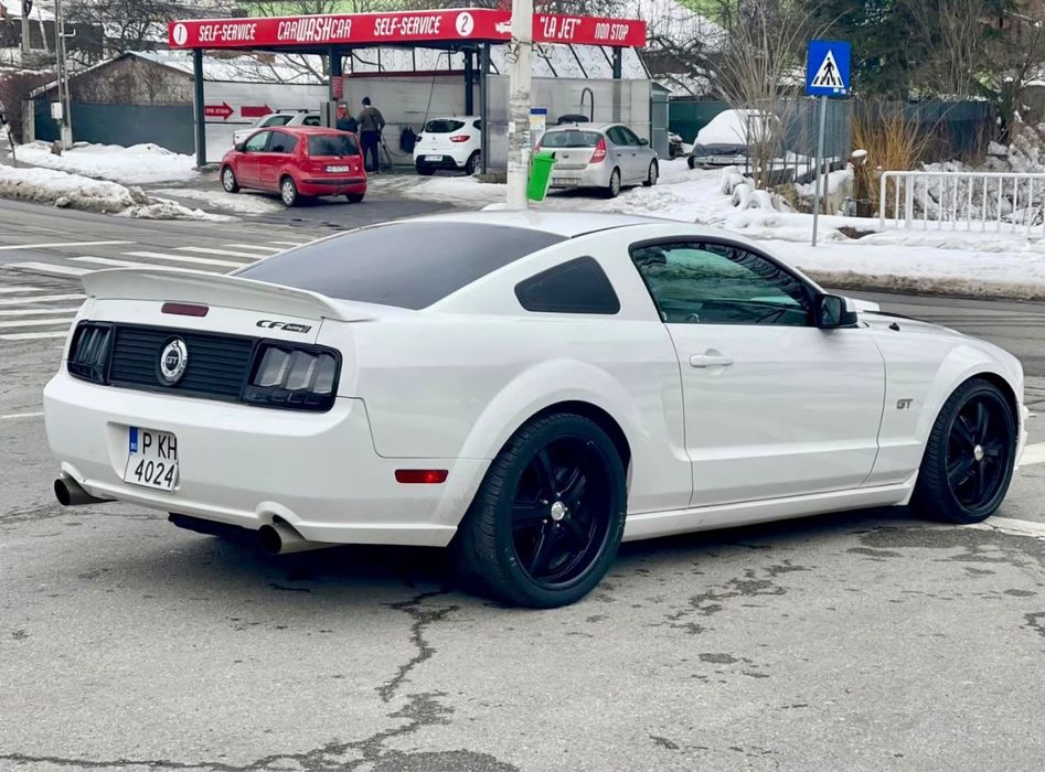 Ford mustang gt 4.6 gpl