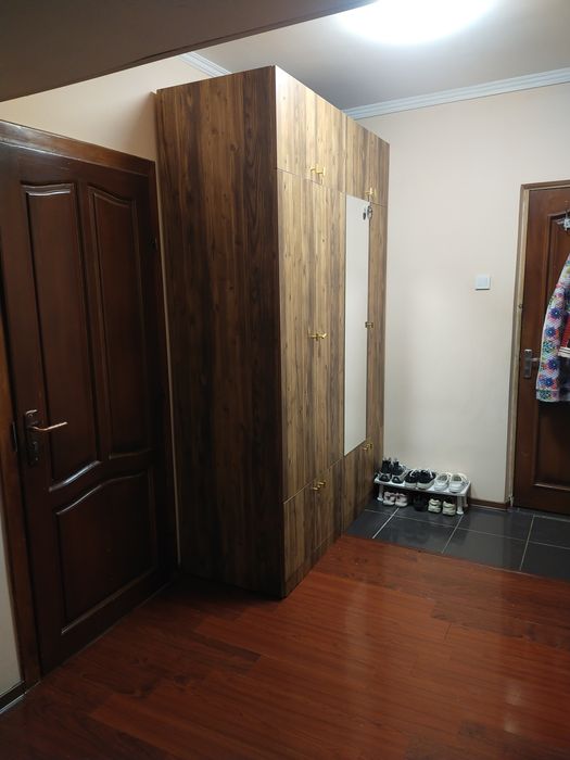 4 мкр, 2 этаж, 82.7 м²