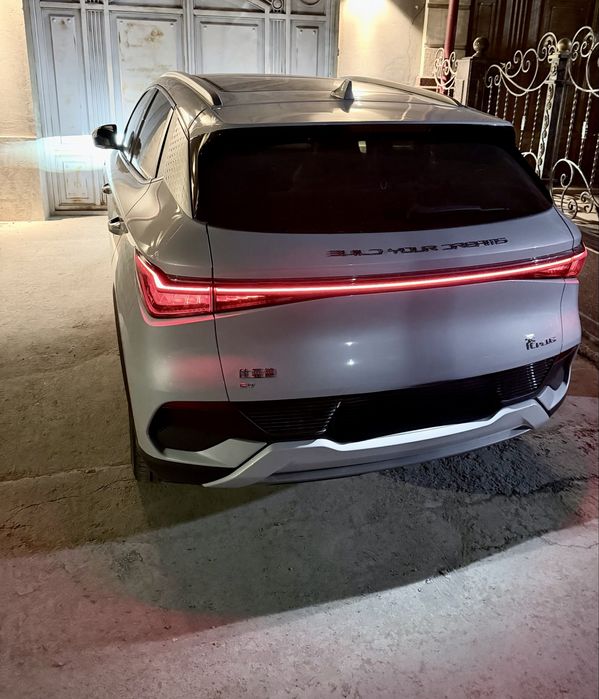 Byd yuan plus 2025 йил. Пробег 3.900 км. Энг фули. 510 талик.