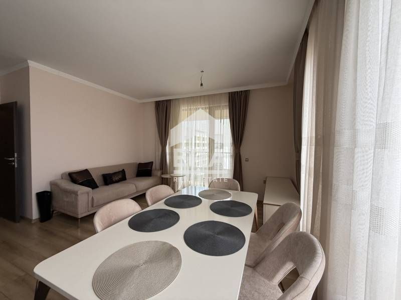 Продава се Тристаен апартамент в Варна, Трошево - 95 кв.м за 3222 €/кв.м - Снимка #3